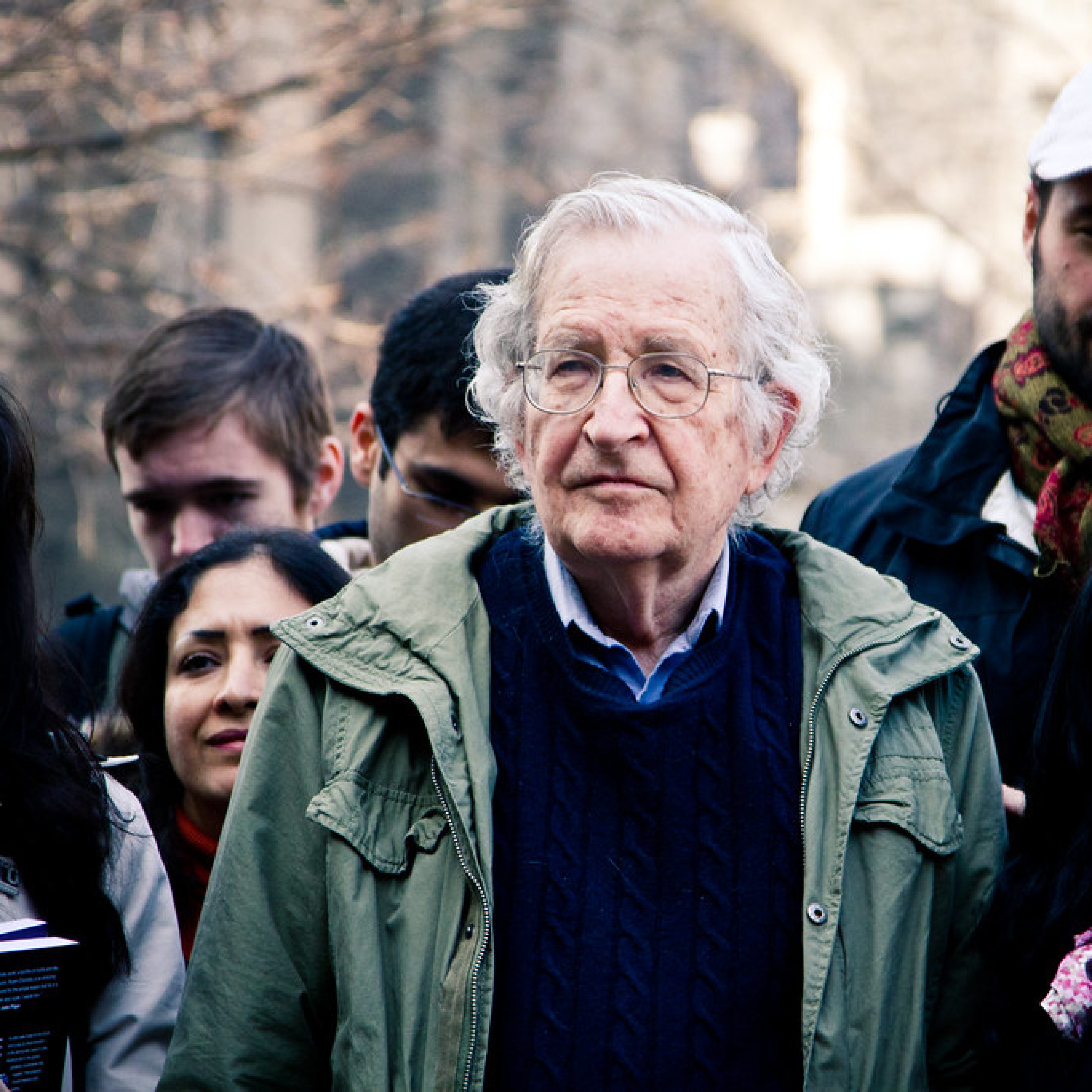 Noam Chomsky y las relaciones humanas