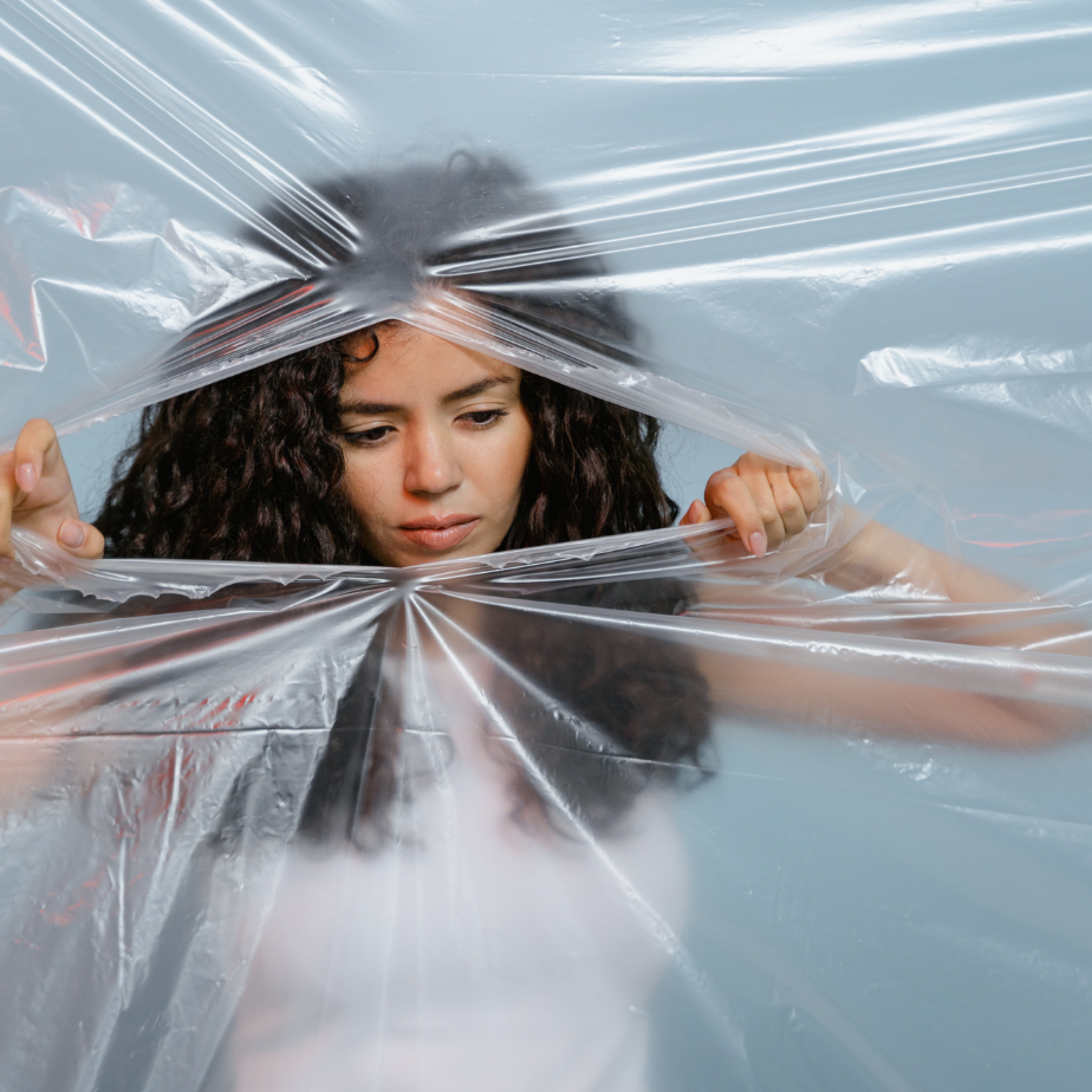 Hannah Arendt: Pensar sin barandillas en un mundo incierto